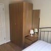 Photo 2: Small Double En Suite