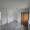 Photo 5: Room 4