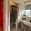 Photo 6: Room 3 ensuite 