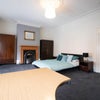 Photo 3: Room 4