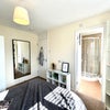 Photo 17: Room 4: Ensuite bathroom with 24/7 running hot water