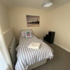 Photo 4: Single bedroom 