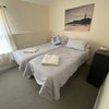 Photo 6: Single bedroom with two beds Two single beds