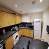Photo 4: Kitchen