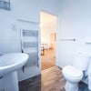 Photo 7: ensuite