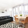 Photo 8: Lounge - Diner
