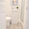 Photo 2: ensuite room 5