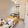 Photo 1: Beautiful light bright room