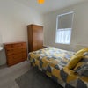 Photo 7: Room 1