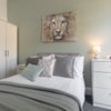 Photo 9: Room 2