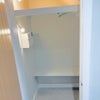 Photo 5: Bedroom built in cupboard