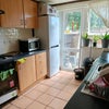 Photo 6: Kitchen