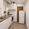 Photo 2: Kitchen