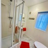 Photo 2: En-suite 