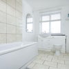 Photo 10: Communal bathroom