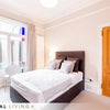 Photo 3: Room 7 
