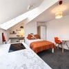 Photo 10: Room 6 (Studio En Suite)