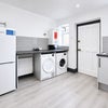 Photo 2: kitchen