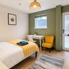 Photo 10: Room 1