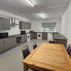 Photo 10: Kitchen