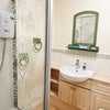 Photo 5: En Suite Shower Room