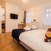 double room in Clapham North (SW4) - View 5