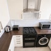 Photo 4: Kitchen