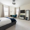 Photo 4: en-suite bedroom 1