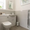 Photo 5: en-suite 