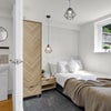 Photo 3: En-suite 2