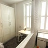 Photo 4: Room 1