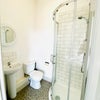 Photo 7: Room 7 Ensuite