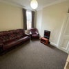 Photo 5: Lounge