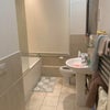 Photo 4: Shared bathroom
