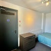 Photo 6: Room 6