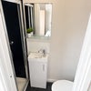 Photo 3: En-Suite