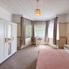 Photo 3: Room 1