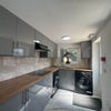 Photo 9: Shared kitchen