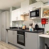 Photo 3: kitchen