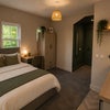 Photo 5: Room 9