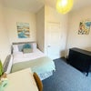 Photo 3: LOVELY ROOM