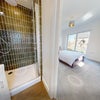 Photo 3: Vibrant Double with En-suite - Available August