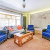 Photo 3: Lounge