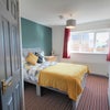 Photo 14: Room 2