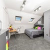 Photo 2: Room 6 En Suite