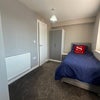Photo 6: Room 1