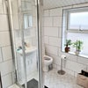 Photo 2: modern bathrooms