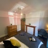 Photo 2: Room 1