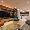Photo 5: Lounge 1