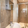 Photo 5: Room 2 ensuite